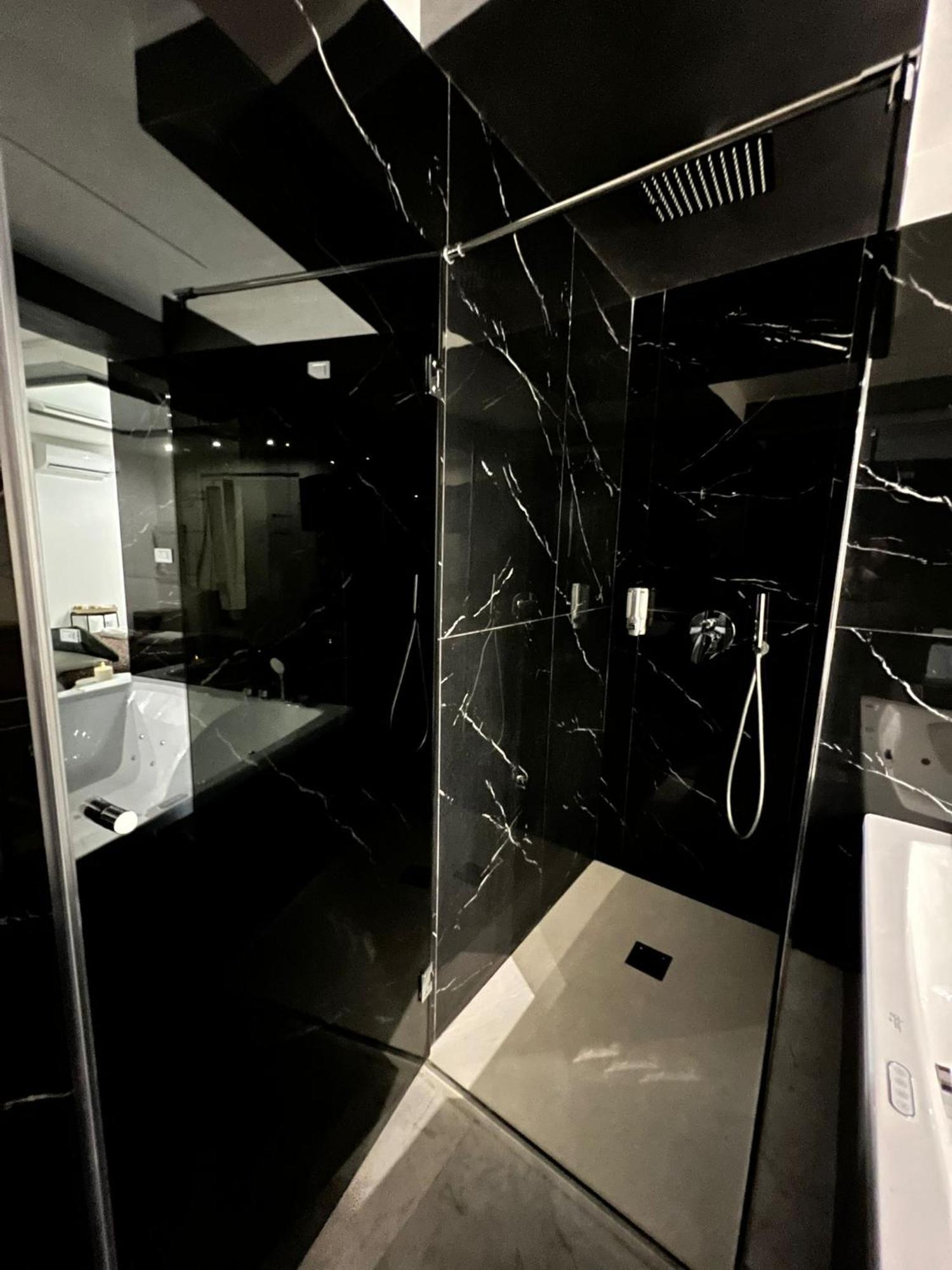 Giufra Hotel Bari Bagian luar foto